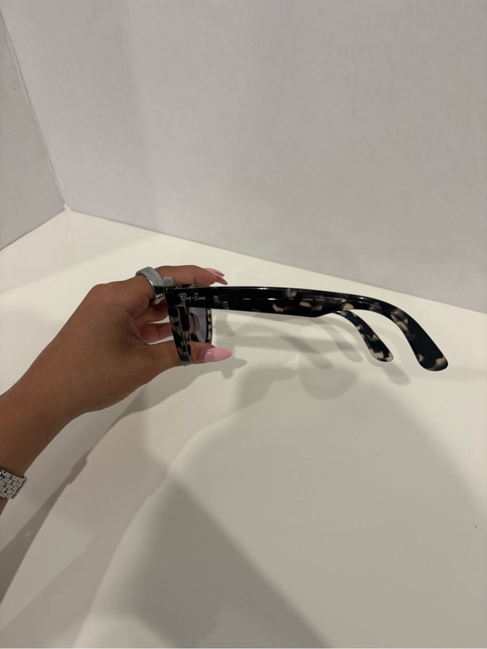 Ray-Ban Women’s Gray Tortoiseshell Cat-Eye Sunglasses - Picture 2 of 3